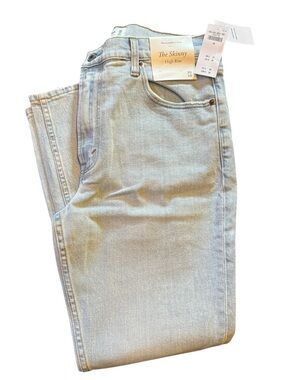 Abercrombie & Fitch NWT The Skinny High Rise Light Wash Jeans Size 30/10